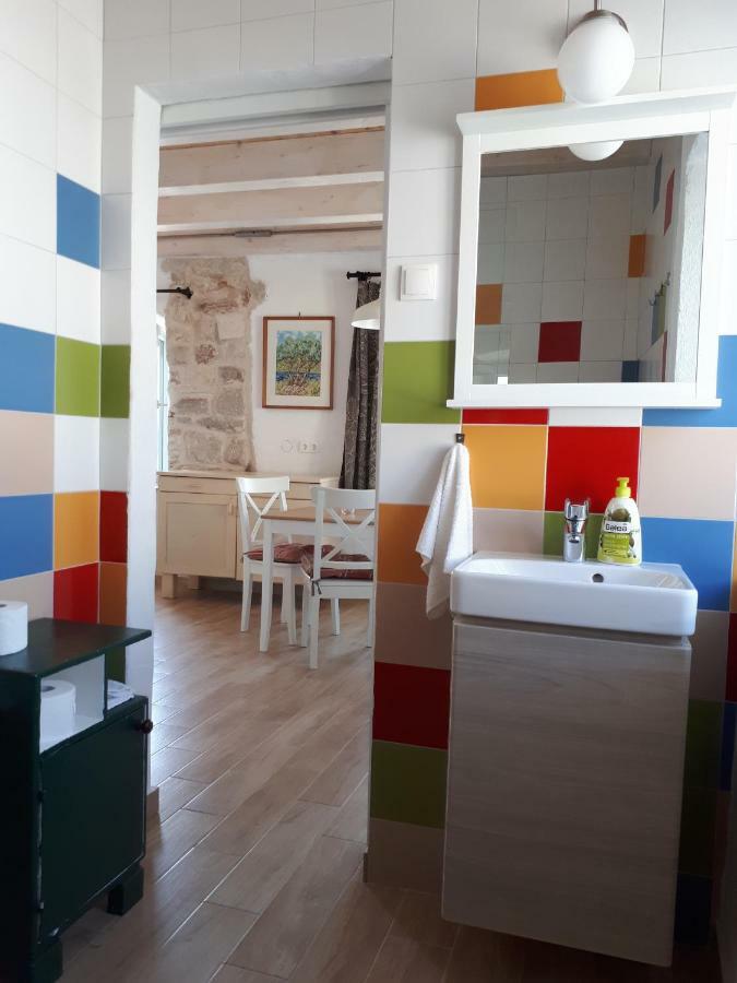 House At The Seafront Apartment Stari Grad  Exterior photo